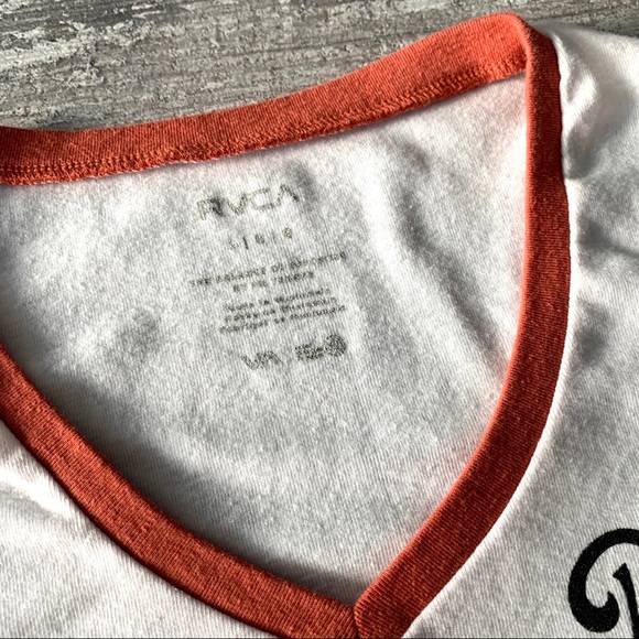 🔥🔥RVCA - SHORT SLEEVE TEE🔥🔥 - Picture 4 of 5